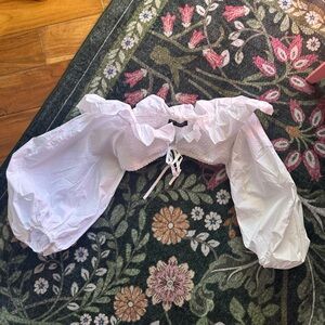 White Off-Shoulder Crop Top Finesse M